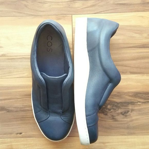 COS Leather Laceless Pull On Sneakers Sz 6 - Picture 1 of 8